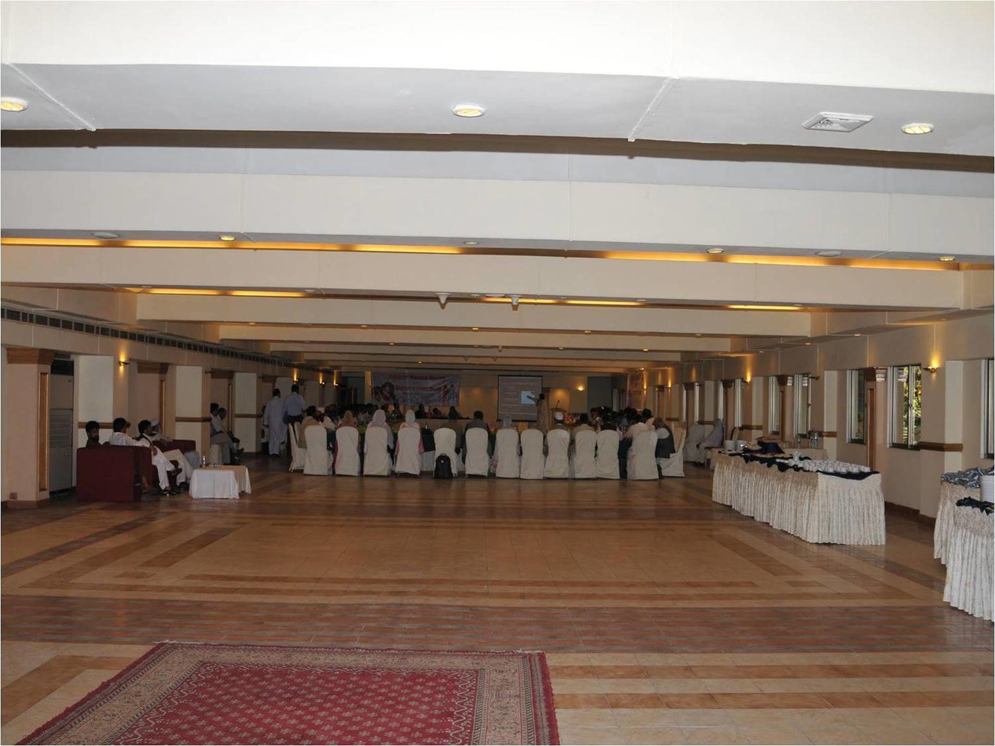 Pearl Continental Hotel, Peshawar Exterior foto